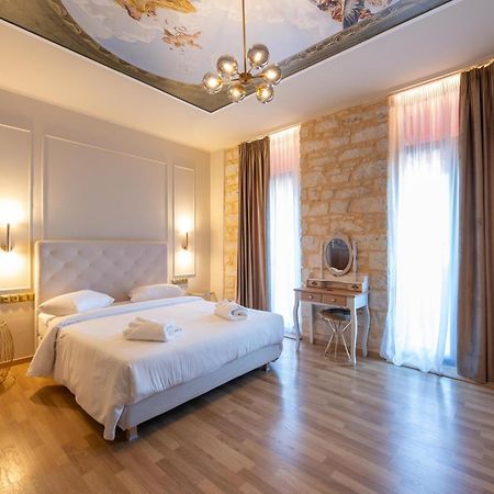 L Suites The Writer'S House Гитион Номер фото