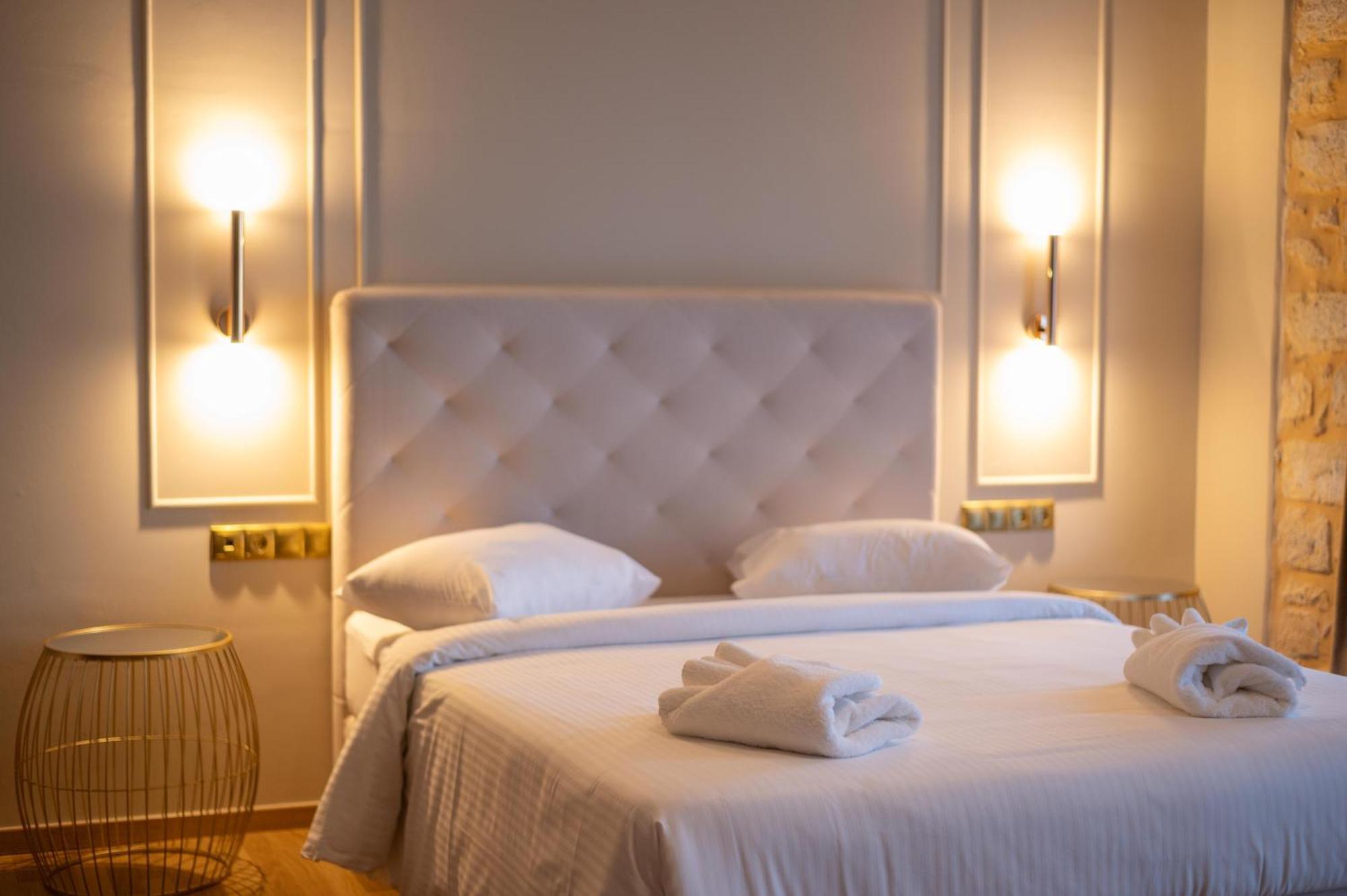 L Suites The Writer'S House Гитион Номер фото