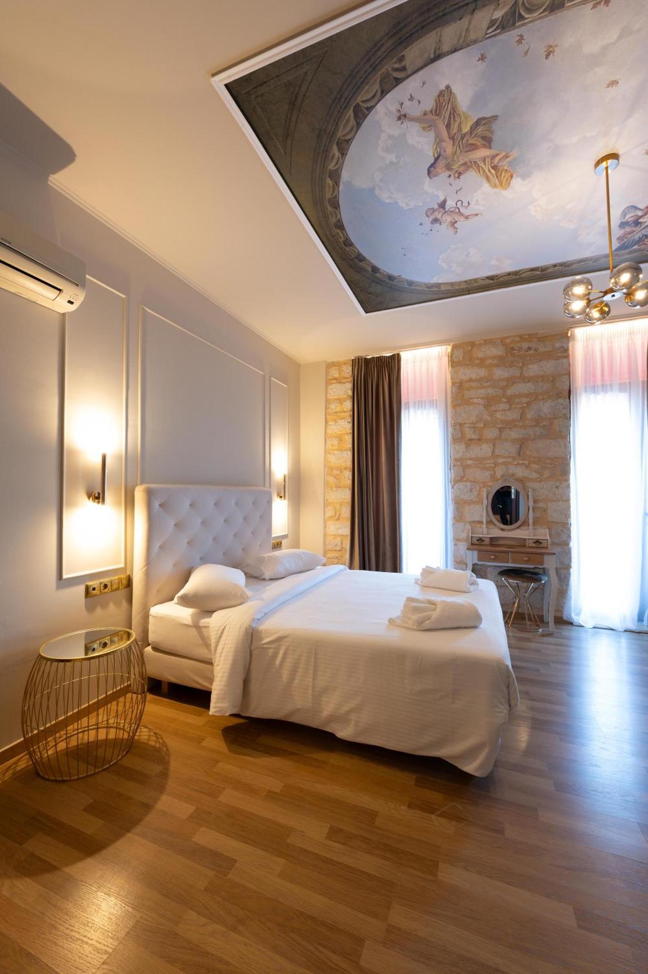 L Suites The Writer'S House Гитион Номер фото